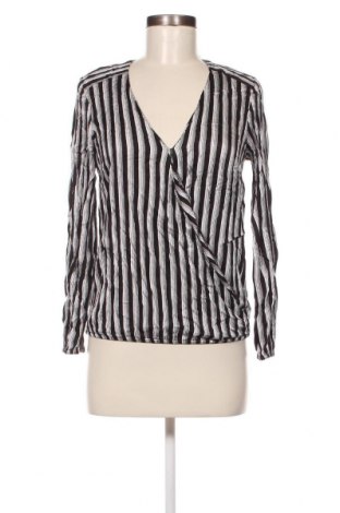 Дамска блуза Day Birger Et Mikkelsen, Размер XS, Цвят Многоцветен, Цена 5,40 лв.