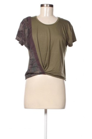 Дамска блуза Desigual, Размер M, Цвят Зелен, Цена 45,90 лв.