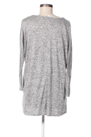 Дамска блуза Olivia Rae, Размер M, Цвят Сив, Цена 18,82 лв.