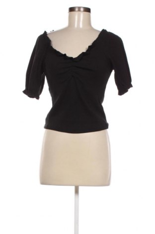 Дамска блуза Pieces, Размер XS, Цвят Черен, Цена 12,80 лв.