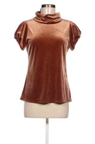 Γυναικεία μπλούζα Pinokkio, Μέγεθος M, Χρώμα  Μπέζ, Τιμή 3,06 €