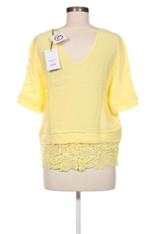 Γυναικεία μπλούζα SUNCOO, Μέγεθος M, Χρώμα Κίτρινο, Τιμή 23,66 €