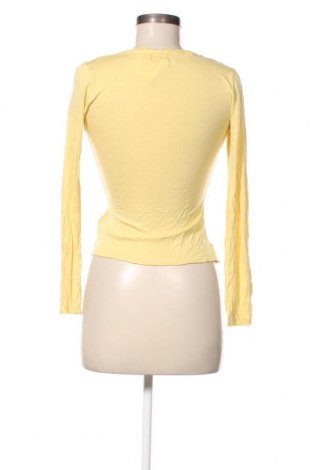 Дамска блуза Timberland, Размер S, Цвят Жълт, Цена 21,28 лв.