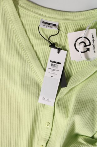 Дамска риза Noisy May, Размер XS, Цвят Зелен, Цена 14,00 лв.