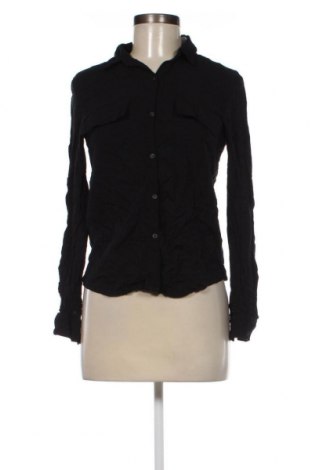 Γυναικείο πουκάμισο Pull&Bear, Μέγεθος XS, Χρώμα Μαύρο, Τιμή 2,78 €