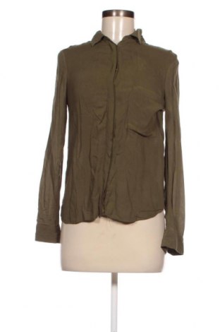 Γυναικείο πουκάμισο Pull&Bear, Μέγεθος S, Χρώμα Πράσινο, Τιμή 3,20 €
