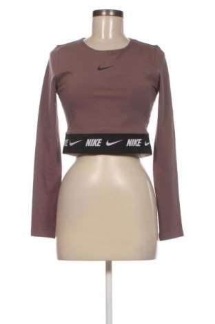 Damen Sport Shirt Nike, Größe M, Farbe Aschrosa, Preis 43,12 €