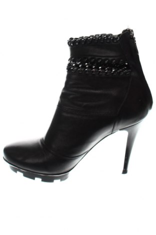 Dámské boty , Velikost 38, Barva Černá, Cena  606,00 Kč