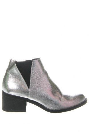 Dámské boty  H&M Divided, Velikost 38, Barva Stříbrná, Cena  214,00 Kč