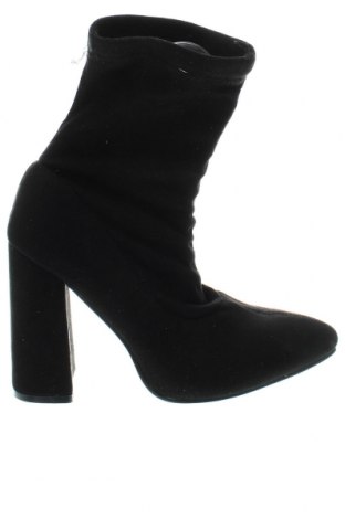 Dámské boty  Krush, Velikost 39, Barva Černá, Cena  595,00 Kč