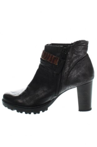 Dámské boty  MJUS, Velikost 37, Barva Černá, Cena  306,00 Kč