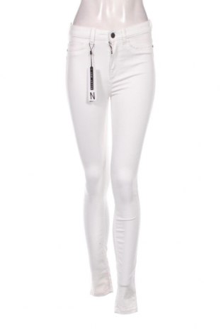 Damen Jeans Noisy May, Größe S, Farbe Weiß, Preis 8,77 €