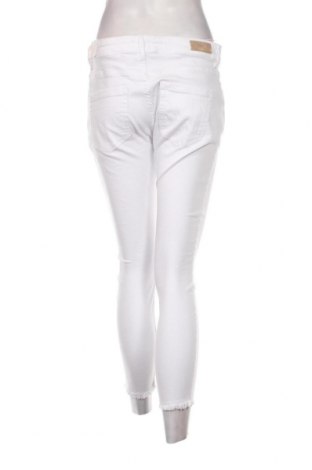 Damskie jeansy ONLY, Rozmiar XL, Kolor Biały, Cena 52,99 zł