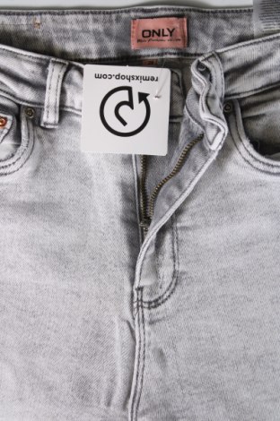 Dámske džínsy  ONLY, Veľkosť L, Farba Sivá, Cena  9,46 €