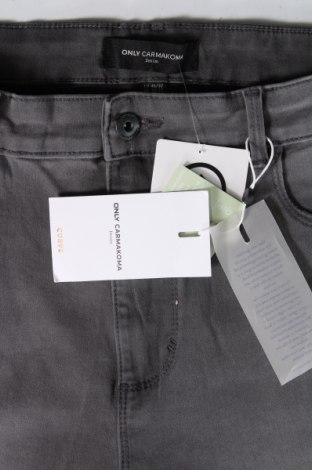 Dámske džínsy  ONLY Carmakoma, Veľkosť XL, Farba Sivá, Cena  11,22 €