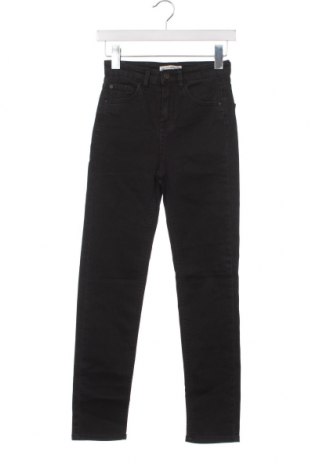 Дамски дънки Pull&Bear, Размер XS, Цвят Черен, Цена 21,62 лв.