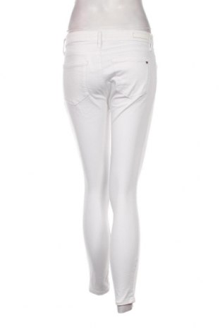 Damen Jeans Tommy Hilfiger, Größe S, Farbe Weiß, Preis 30,79 €