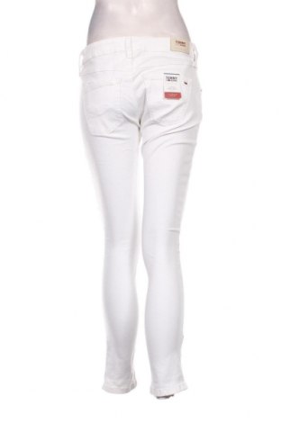 Дамски дънки Tommy Jeans, Размер M, Цвят Бял, Цена 43,93 лв.