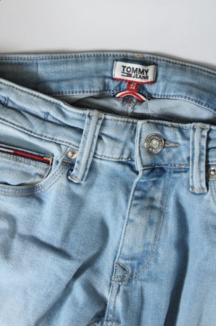 Dámske džínsy  Tommy Jeans, Veľkosť M, Farba Modrá, Cena  27,08 €