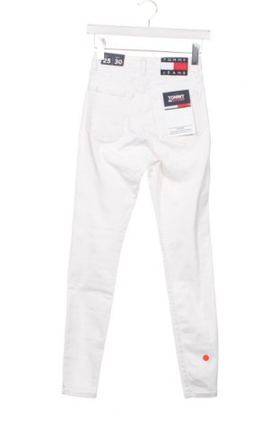 Blugi de femei Tommy Jeans, Mărime XS, Culoare Alb, Preț 628,29 Lei