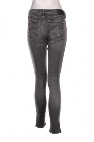 Damen Jeans Tommy Jeans, Größe M, Farbe Grau, Preis 132,91 €