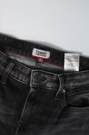 Γυναικείο Τζίν Tommy Jeans, Μέγεθος XS, Χρώμα Γκρί, Τιμή 24,81 €