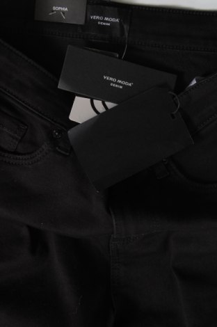 Dámske džínsy  Vero Moda, Veľkosť M, Farba Čierna, Cena  9,46 €