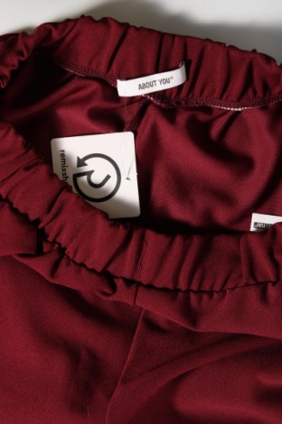 Pantaloni scurți de femei About You, Mărime M, Culoare Roșu, Preț 131,58 Lei