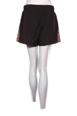 Γυναικείο κοντό παντελόνι Bench, Μέγεθος M, Χρώμα Μαύρο, Τιμή 6,31 €