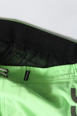 Γυναικείο κοντό παντελόνι Chiemsee, Μέγεθος L, Χρώμα Πράσινο, Τιμή 37,11 €