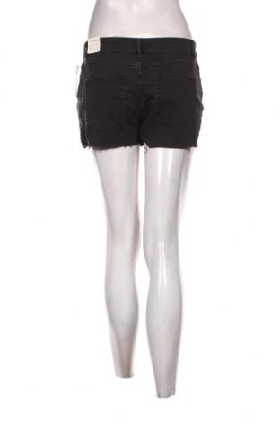 Pantaloni scurți de femei Pimkie, Mărime S, Culoare Negru, Preț 36,71 Lei