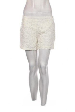 Дамски къс панталон Sisley, Размер S, Цвят Бял, Цена 10,80 лв.