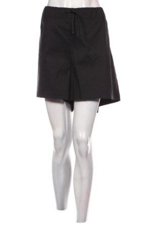 Дамски къс панталон The North Face, Размер 3XL, Цвят Черен, Цена 34,00 лв.