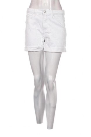 Дамски къс панталон Tommy Hilfiger, Размер M, Цвят Бял, Цена 47,60 лв.