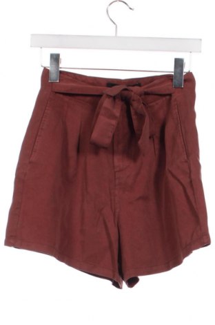 Дамски къс панталон Vero Moda, Размер XS, Цвят Кафяв, Цена 16,40 лв.