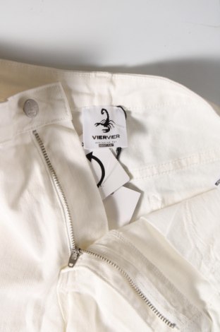 Γυναικείο κοντό παντελόνι Viervier Exclusive x About You, Μέγεθος L, Χρώμα Λευκό, Τιμή 9,65 €