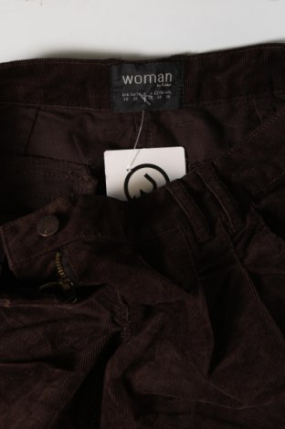 Pantaloni scurți de femei Woman By Tchibo, Mărime M, Culoare Maro, Preț 19,38 Lei