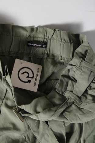 Дамски панталон Diverse, Размер M, Цвят Зелен, Цена 16,56 лв.