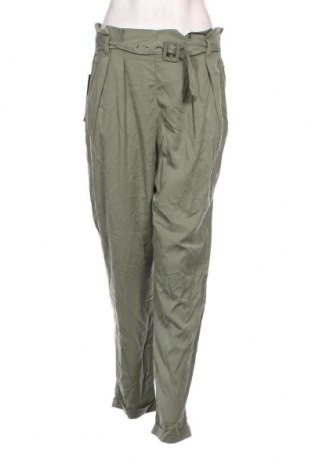 Pantaloni de femei Diverse, Mărime M, Culoare Verde, Preț 54,48 Lei