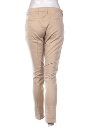 Дамски панталон Escada Sport, Размер S, Цвят Бежов, Цена 112,00 лв.