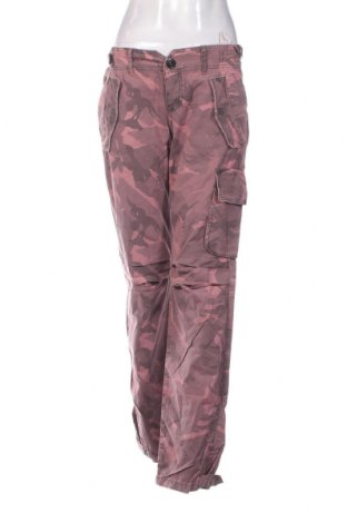 Дамски панталон Guess, Размер S, Цвят Розов, Цена 49,50 лв.