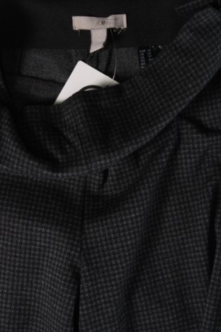 Γυναικείο παντελόνι H&M, Μέγεθος XS, Χρώμα Πολύχρωμο, Τιμή 3,77 €