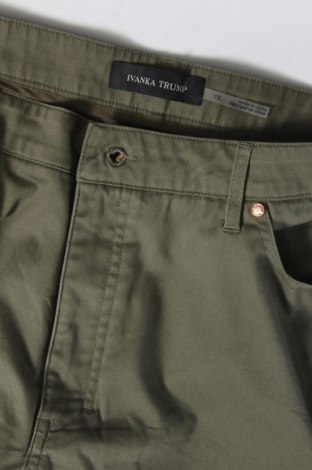 Дамски панталон Ivanka Trump, Размер M, Цвят Зелен, Цена 20,01 лв.