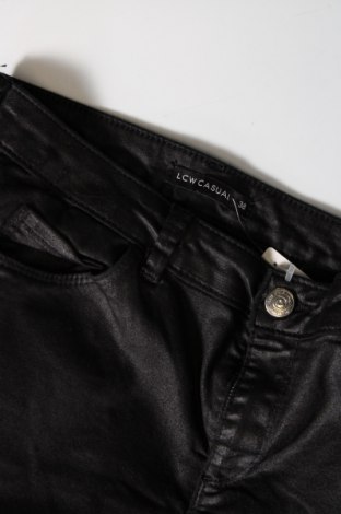 Дамски панталон LC Waikiki, Размер M, Цвят Черен, Цена 10,38 лв.