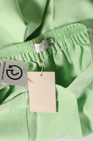 Дамски панталон Mamalicious, Размер M, Цвят Зелен, Цена 14,28 лв.