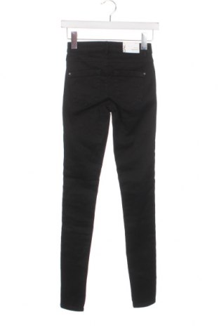 Дамски панталон ONLY, Размер XS, Цвят Черен, Цена 17,82 лв.