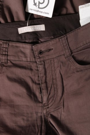 Дамски панталон Stefanel, Размер XS, Цвят Кафяв, Цена 23,86 лв.