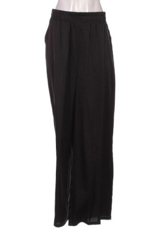 Γυναικείο παντελόνι Urban Classics, Μέγεθος XXL, Χρώμα Μαύρο, Τιμή 15,42 €