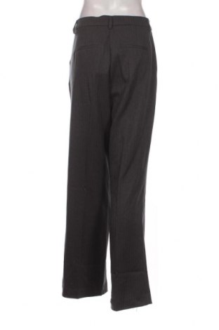 Дамски панталон Vero Moda, Размер M, Цвят Сив, Цена 54,00 лв.