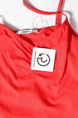 Γυναικείο αμάνικο μπλουζάκι About You, Μέγεθος S, Χρώμα Κόκκινο, Τιμή 7,10 €